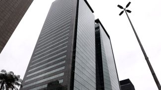 UFRJ quer realizar obras com permuta de 11 andares de edifício moderno