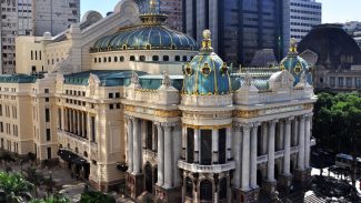 Theatro Municipal do Rio faz 115 anos e tem programação gratuita