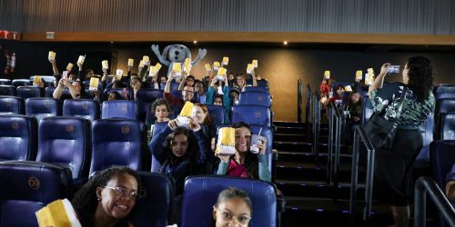 Imagem referente a Crianças em tratamento em institutos federais ganham sessão de cinema