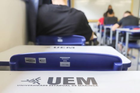 Imagem referente a UEM abre concurso com 82 vagas para docentes efetivos; salários vão até R$ 16,5 mil