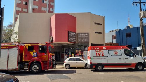 Imagem referente a Surto e resgate em altura mobilizam várias equipes do Samu e Siate no Centro de Cascavel