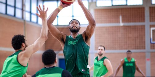 Imagem referente a Basquete masculino na Olimpíada tem Brasil de volta e show de craques