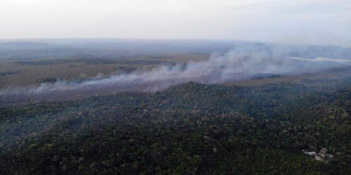 Imagem referente a Fumaça de queimadas atinge cidades de dez estados