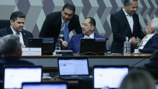 CCJ do Senado reduz prazo de inelegibilidade previsto na Ficha Limpa