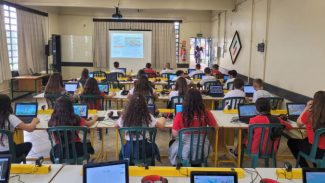 Escolas estaduais em tempo integral do Paraná cresceram acima da média no Ideb