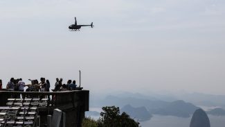 Voos panorâmicos de helicóptero no Rio seguirão novas regras