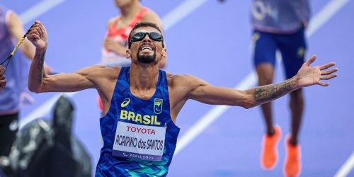 Imagem referente a Júlio César Agripino é ouro e bate recorde mundial na corrida dos 5 km