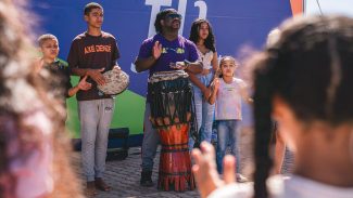 Fliparacatu premia alunos em concurso de redação e desenho