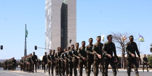 Imagem referente a Esplanada dos Ministérios recebe ensaio do 7 de setembro neste sábado