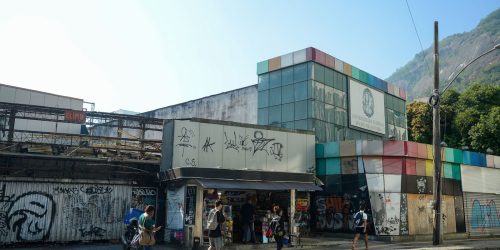 Imagem referente a Incêndio atinge parte externa do Canecão, no Rio de Janeiro