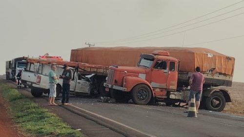 Imagem referente a Grave acidente interdita PR-180 entre Cafelândia e Nova Aurora