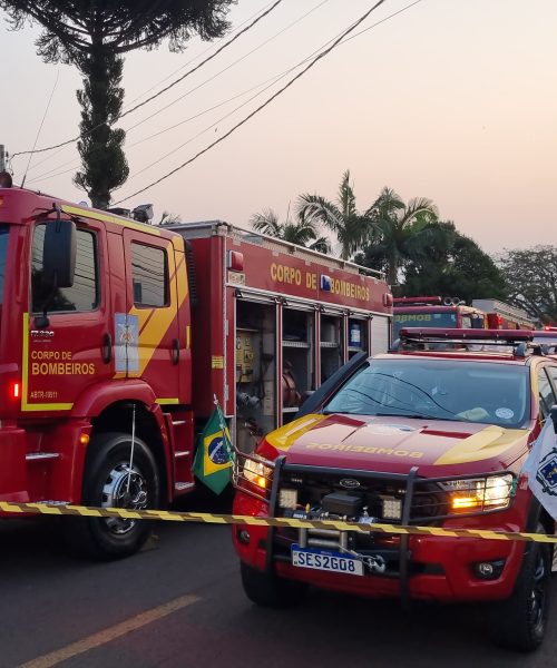 Imagem referente a Homem sofre queimaduras no rosto, mãos e braços durante incêndio no Maria Luiza