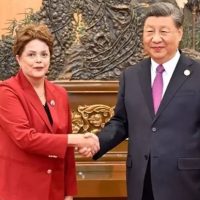 Imagem referente a Dilma Rousseff é condecorada por Xi Jinping com a mais alta honraria da China