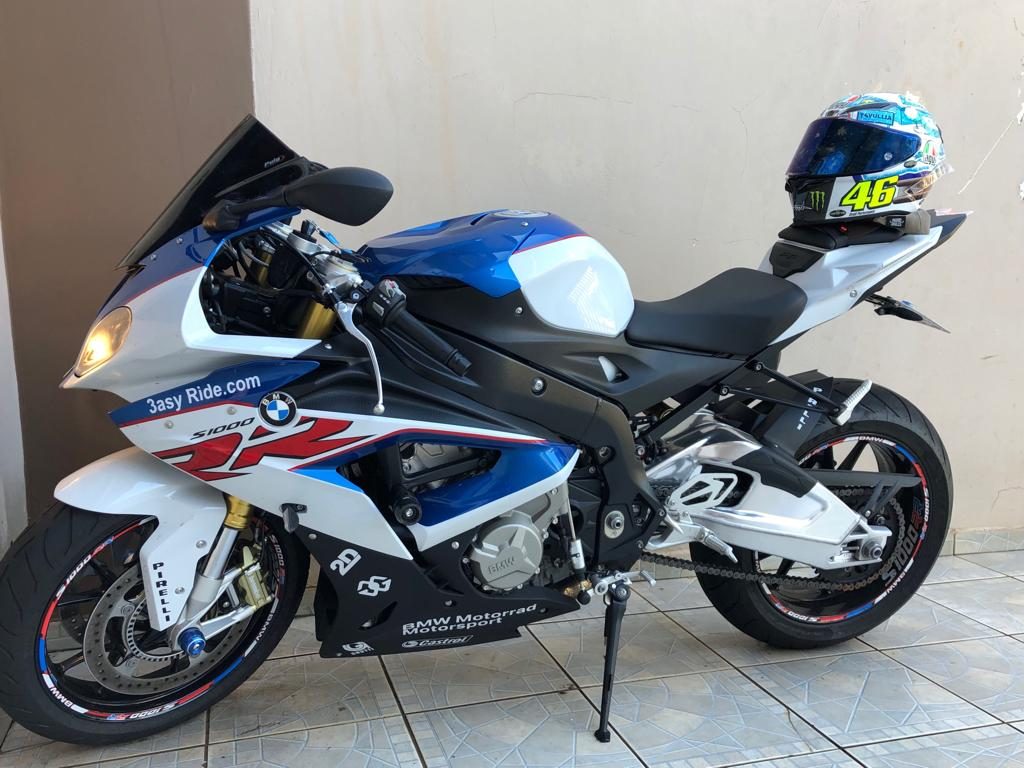 Moto de luxo: câmera flagra acusados de roubo no Bairro Canadá