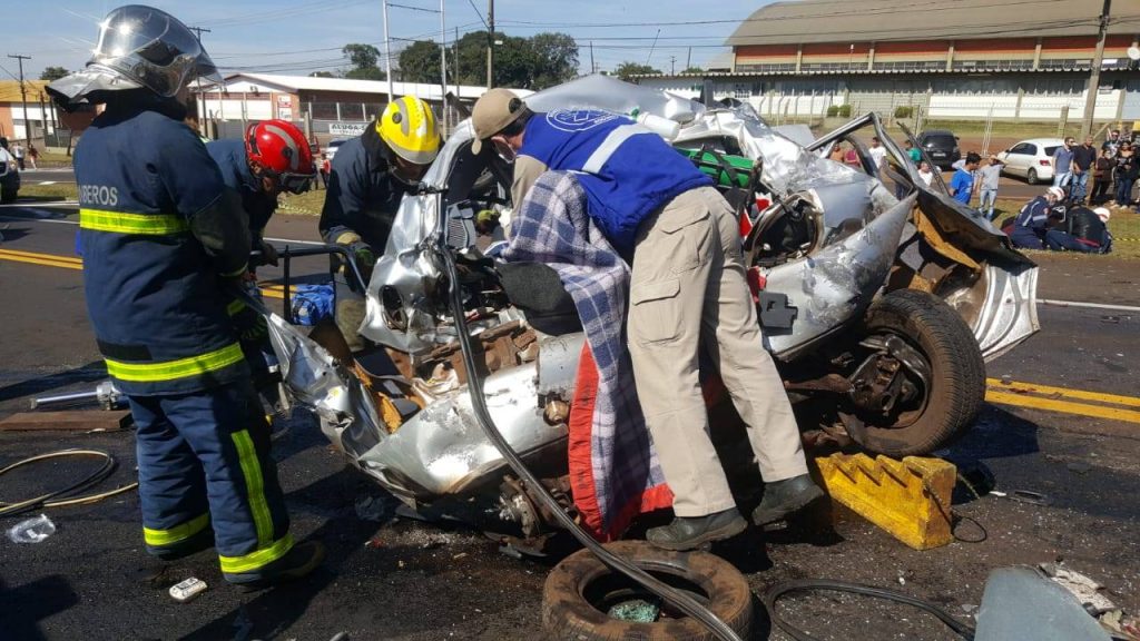 Grave acidente com mortos e feridos é registrado na BR-277