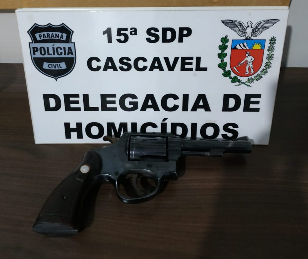DH apreende arma que teria sido usada em tentativa de morte