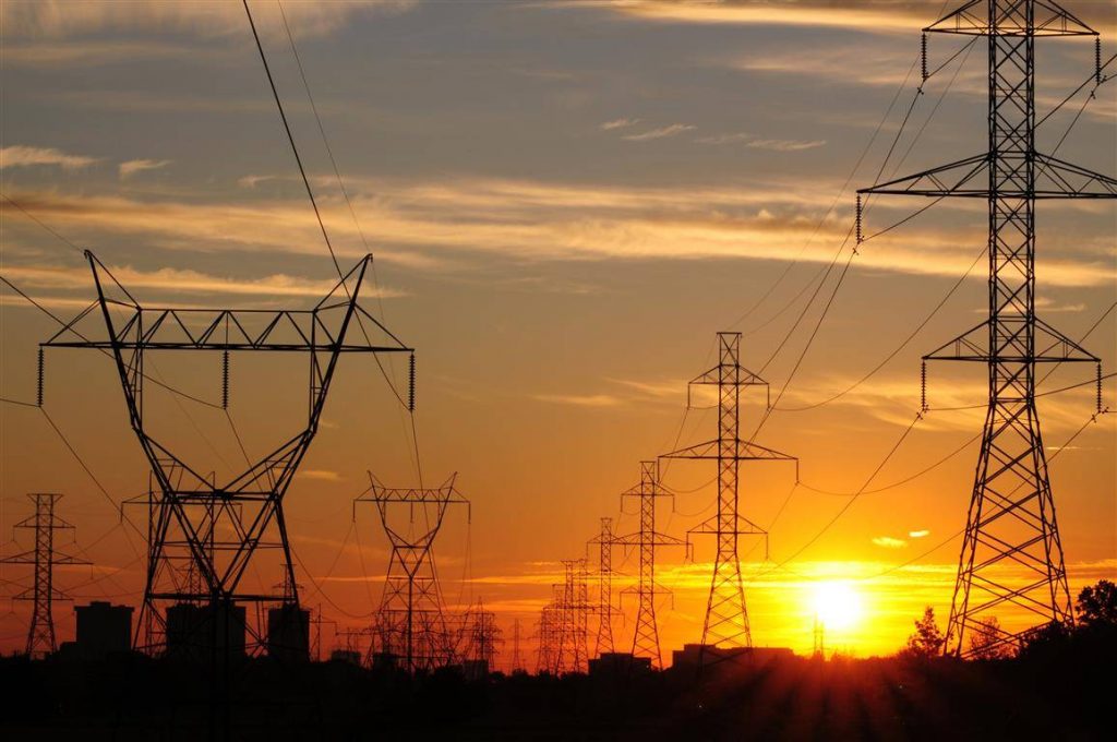 Aneel discute revisão do valor da energia elétrica no Amapá