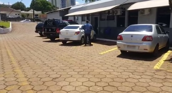 Após ser ouvido, homem envolvido em acidente que vitimou Solange Joseph deixa delegacia