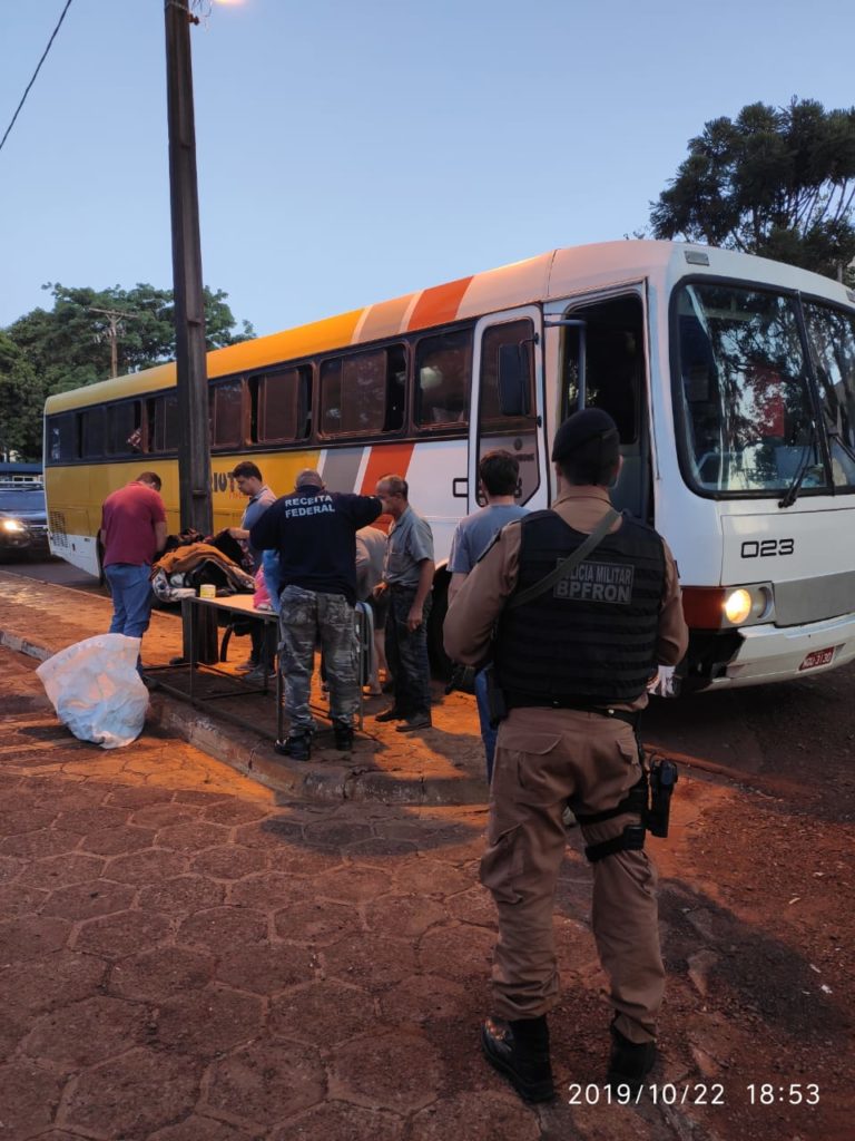 Operação Horus apreende ônibus carregado com contrabando em Foz do Iguaçu