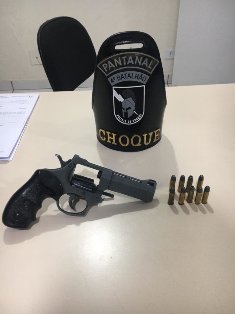 PM prende homem por porte ilegal de arma de fogo