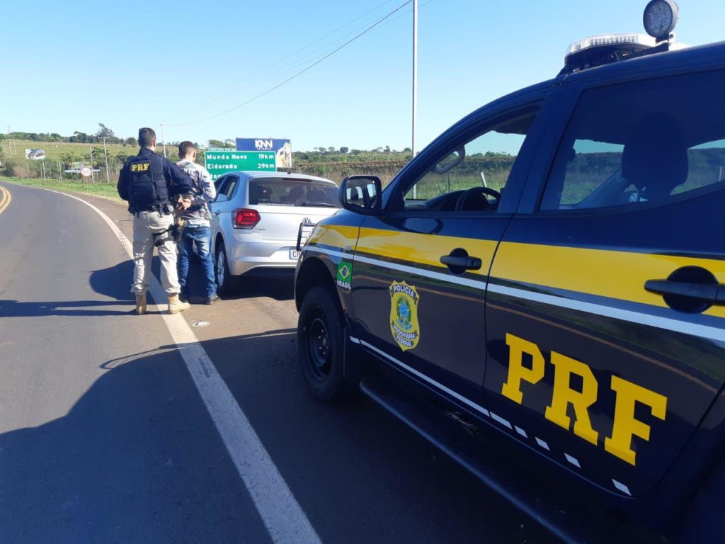 PRF recupera em Guaíra carro roubado duas semanas atrás em Londrina
