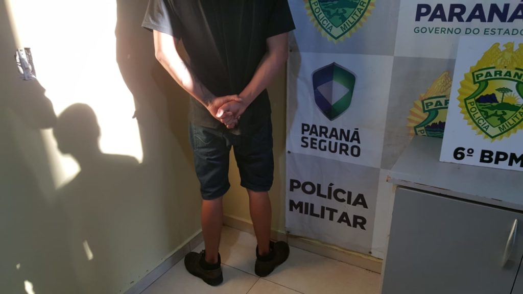 Choque detém jovem com porção de maconha na Av. Tancredo Neves