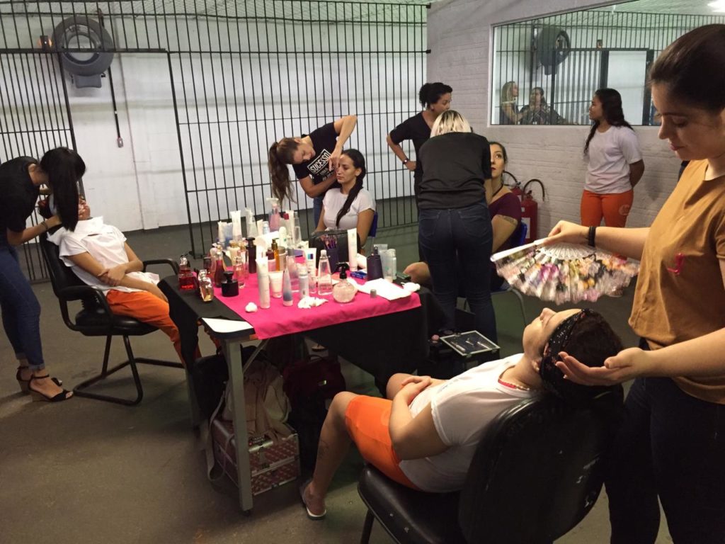 Palestras, aulas de yoga e doações marcam Campanha do Outubro Rosa em unidades prisionais da região oeste