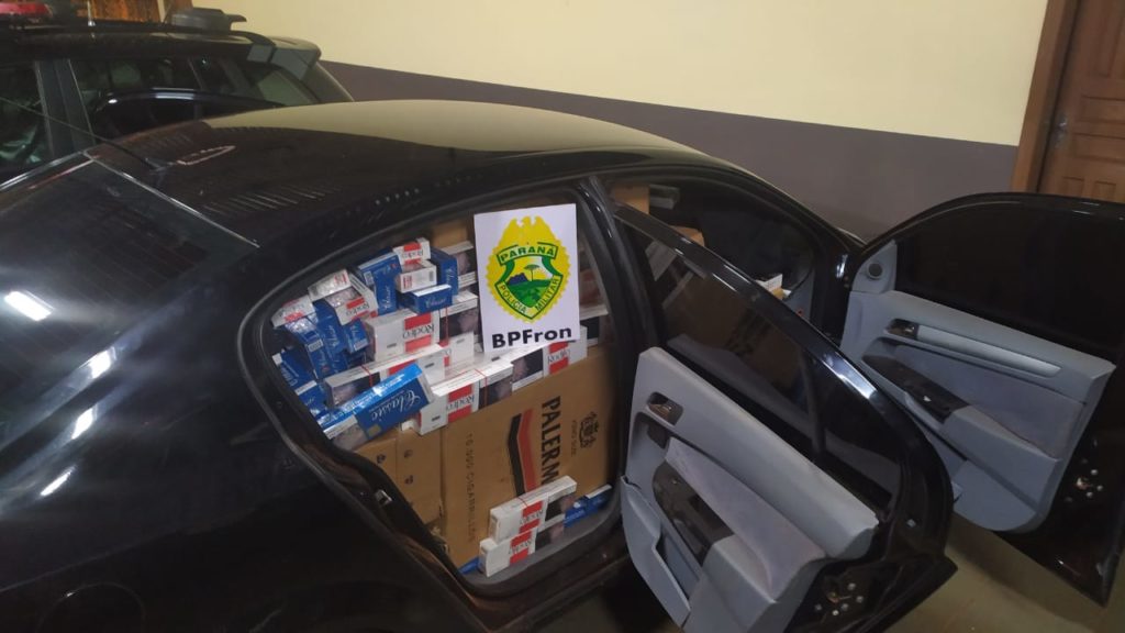 Vectra carregado com cigarros é apreendido pelo BPFron; condutor foi preso após tentar fuga