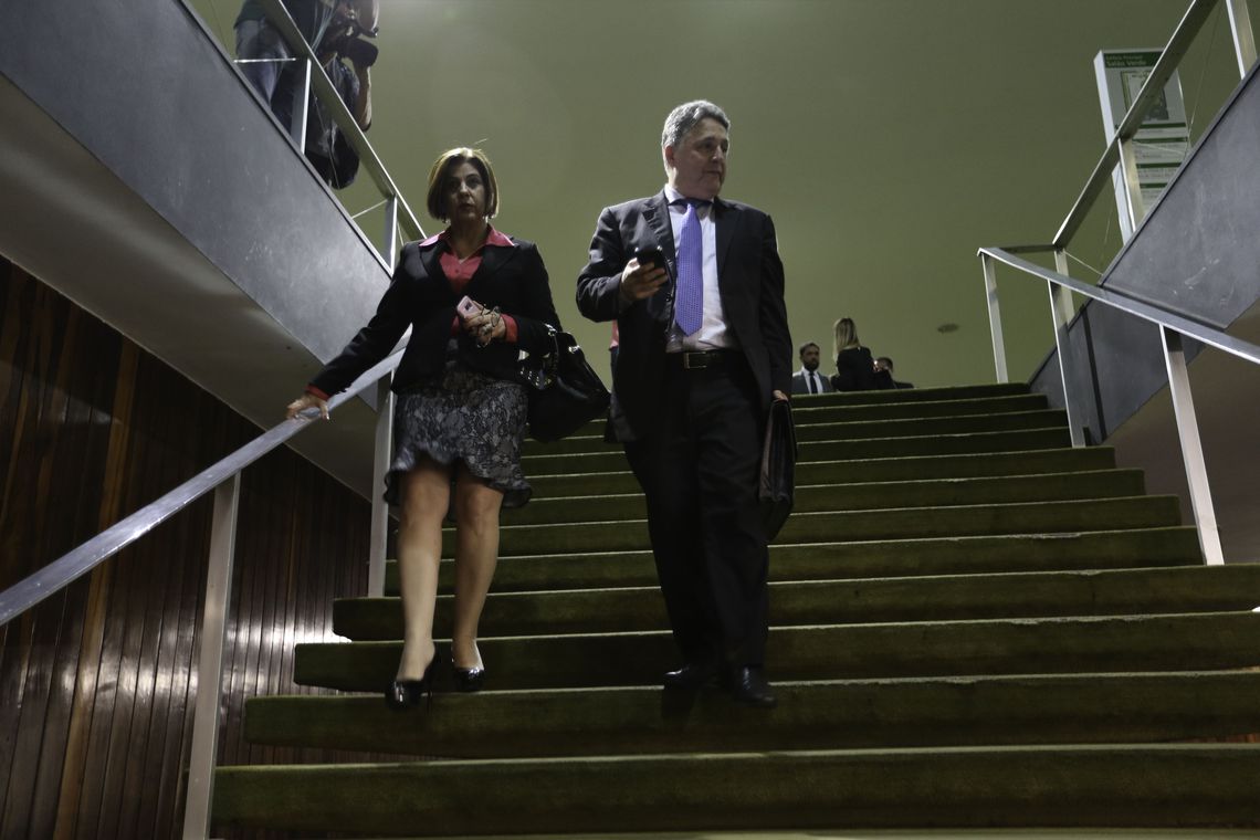 Imagem referente a STJ nega habeas a casal Garotinho