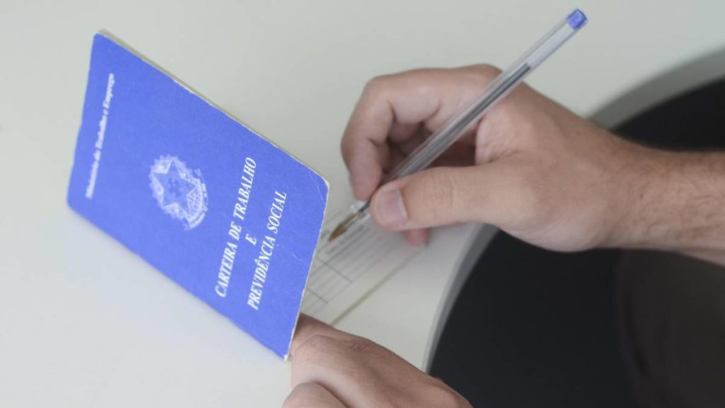 Pequenos negócios geraram 91% dos empregos no Paraná, em 2019