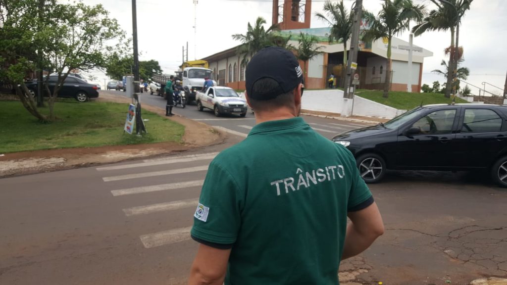 Cettrans realiza ação no Bairro Brasmadeira