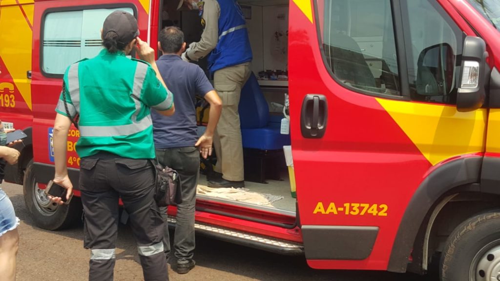 Idosa fica em estado grave ao ser atropelada na Av. Brasil