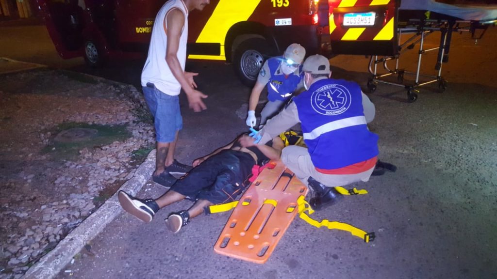 Em coma alcoólico, suposta vítima de atropelamento é socorrida no Floresta