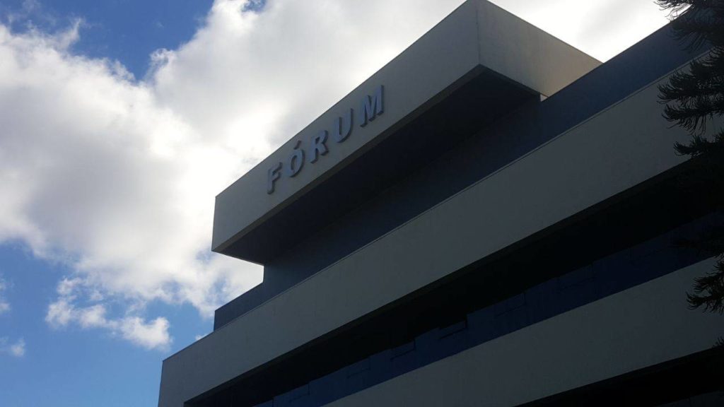 Justiça de Cascavel adia por dez dias retomada de audiência de instrução sobre morte do menino Nando