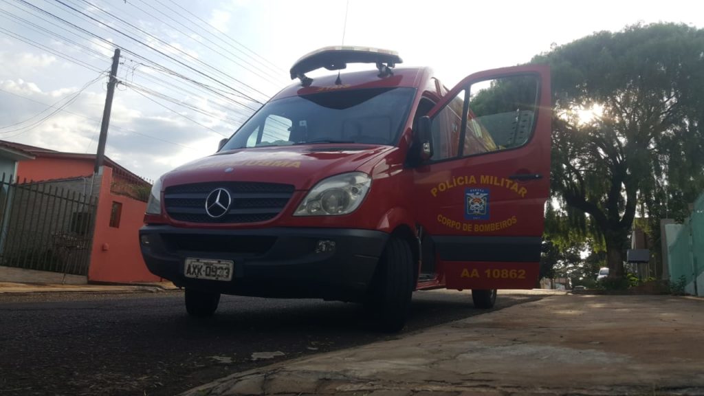 Idoso sofre queda e é socorrido pelo Siate, no Nova Cidade