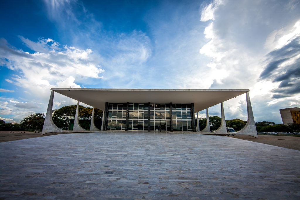 Incidência de IPI para importados na entrada no país e na comercialização é constitucional