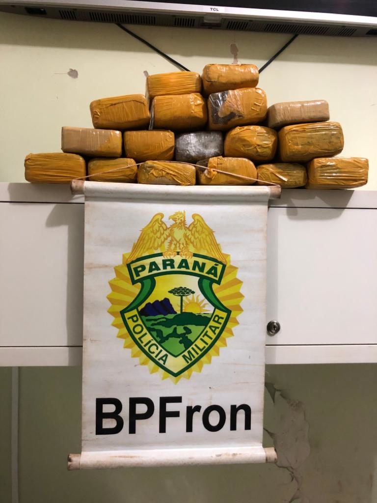 BPFRON apreende adolescente transportando maconha em ônibus