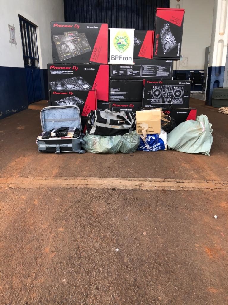 BPFRON apreende mercadorias oriundas do Paraguai em ônibus na cidade de Céu Azul