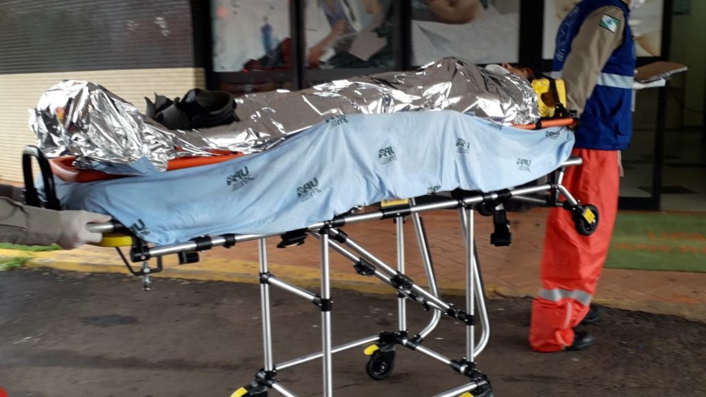 Motociclista é encaminhado à UPA após sofrer queda de moto