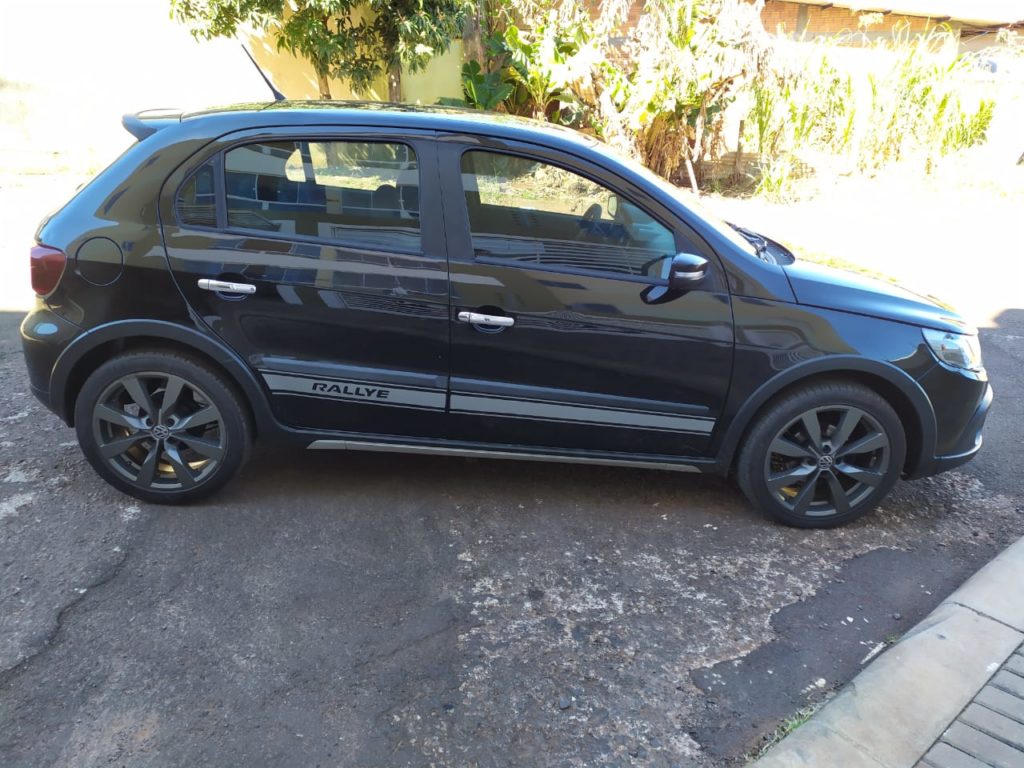 Gol Rallye é furtado na marginal da BR-467