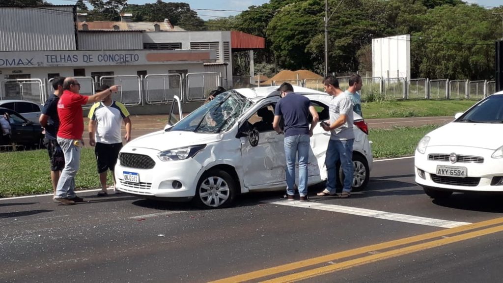 Grave acidente é registrado na BR-277, perto do viaduto da Carelli