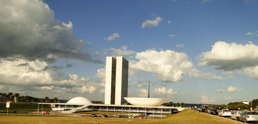 País deveria focar em garantir sobrevivência das empresas, defende Confederação Nacional do Comércio