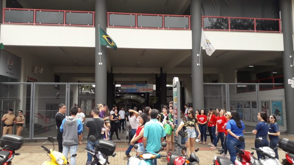 Estudantes fazem segunda etapa da prova do Enem