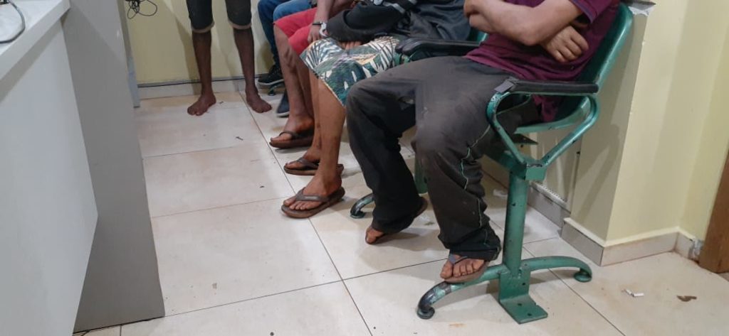 Detidos com objetos furtados em Santa Tereza do Oeste são levados para 15ª SDP