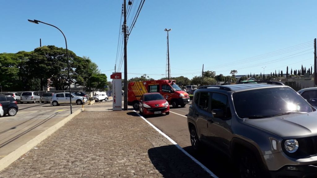 Objeto causa laceração em idosa, em Mercado de Cascavel