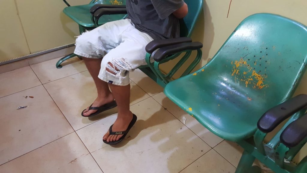 Adolescente é apreendido com moto furtada