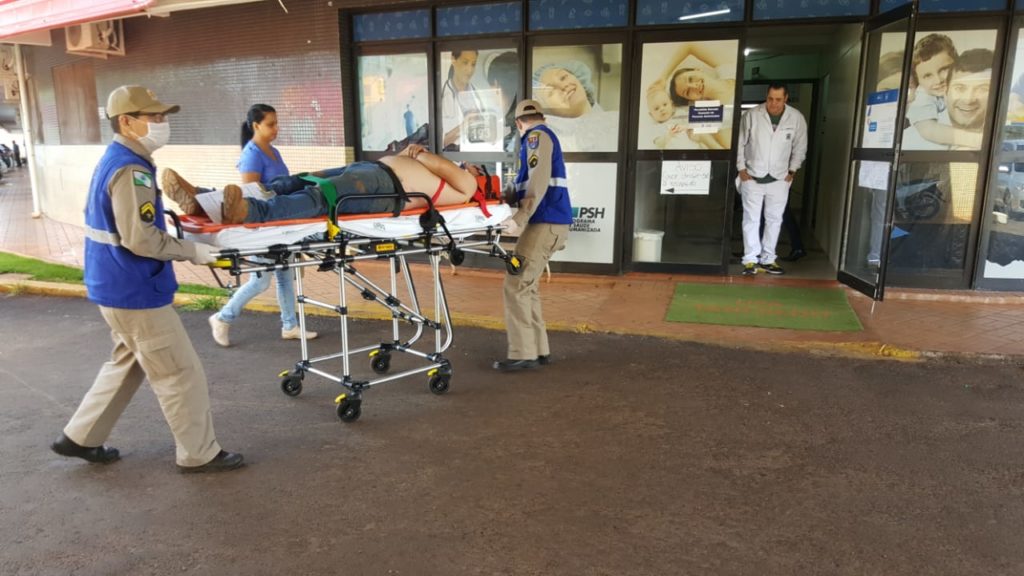Homem ferido é encaminhado a UPA Tancredo Neves