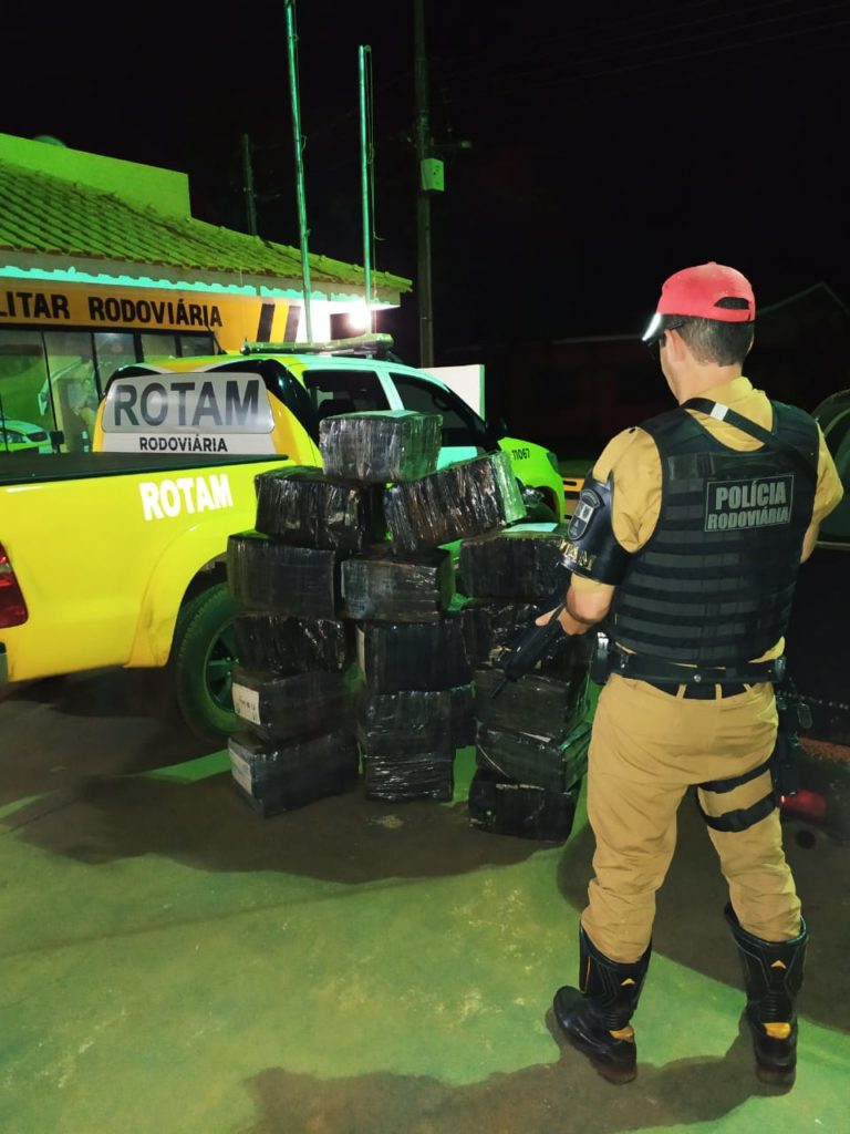 PRE apreende 394 tabletes de maconha em Palotina