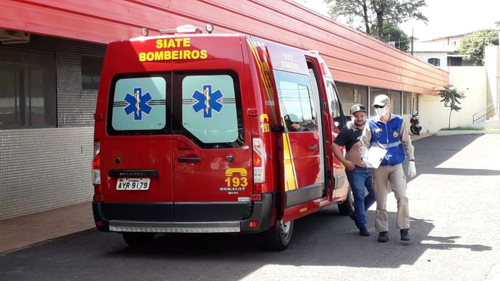 Ferido em acidente com máquina é encaminhado para UPA Tancredo Neves