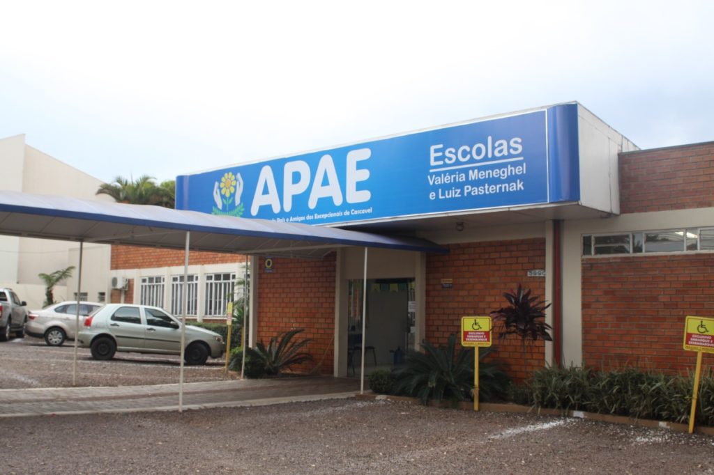 Apae realiza na quarta-feira o Bazar APAExonado